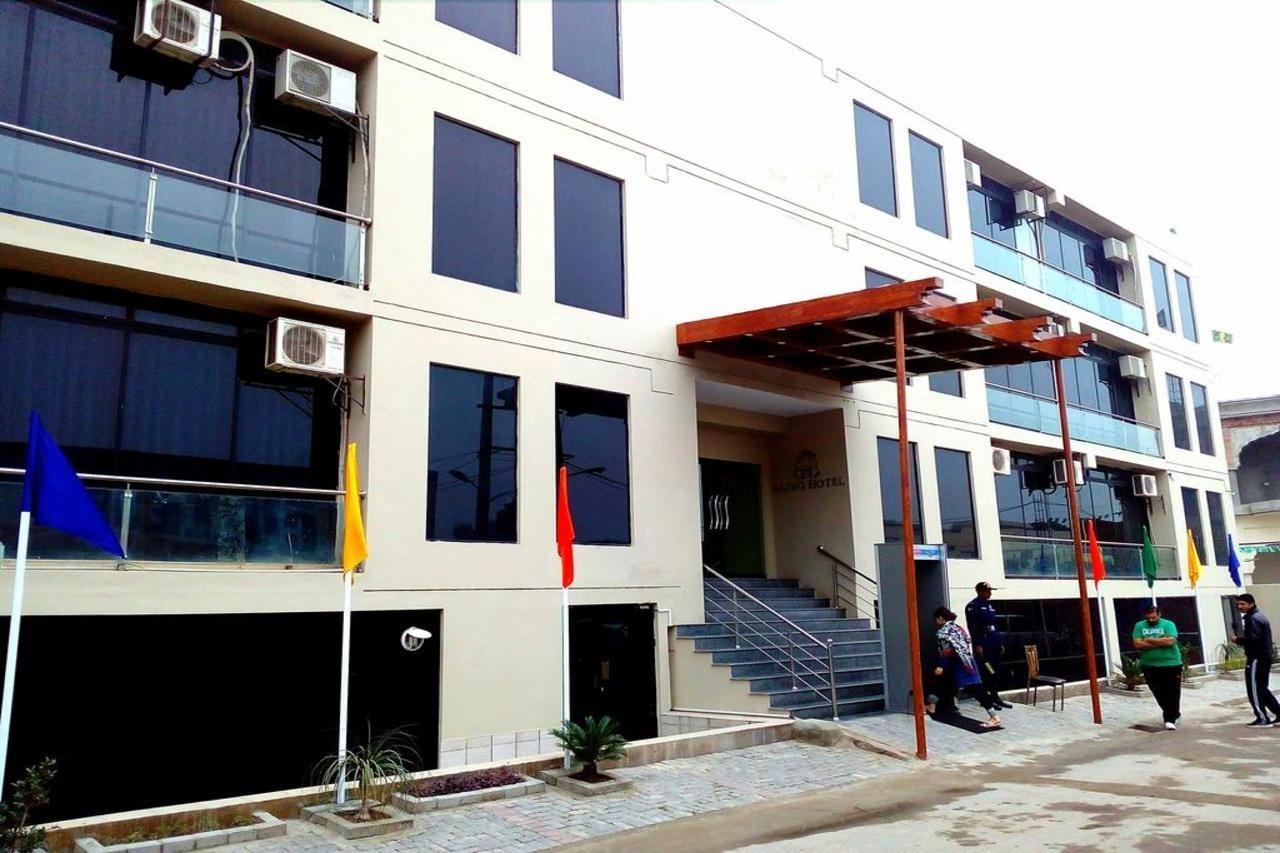 Bling Hotel International Multan Exterior foto